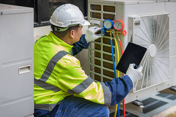 Professional Hvac technician working in Bynum, NC